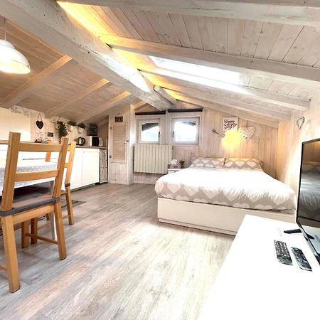Il Piccolo Loft Nel Cuore Antico Di Aosta - You & Me Case Vacanza Exterior foto