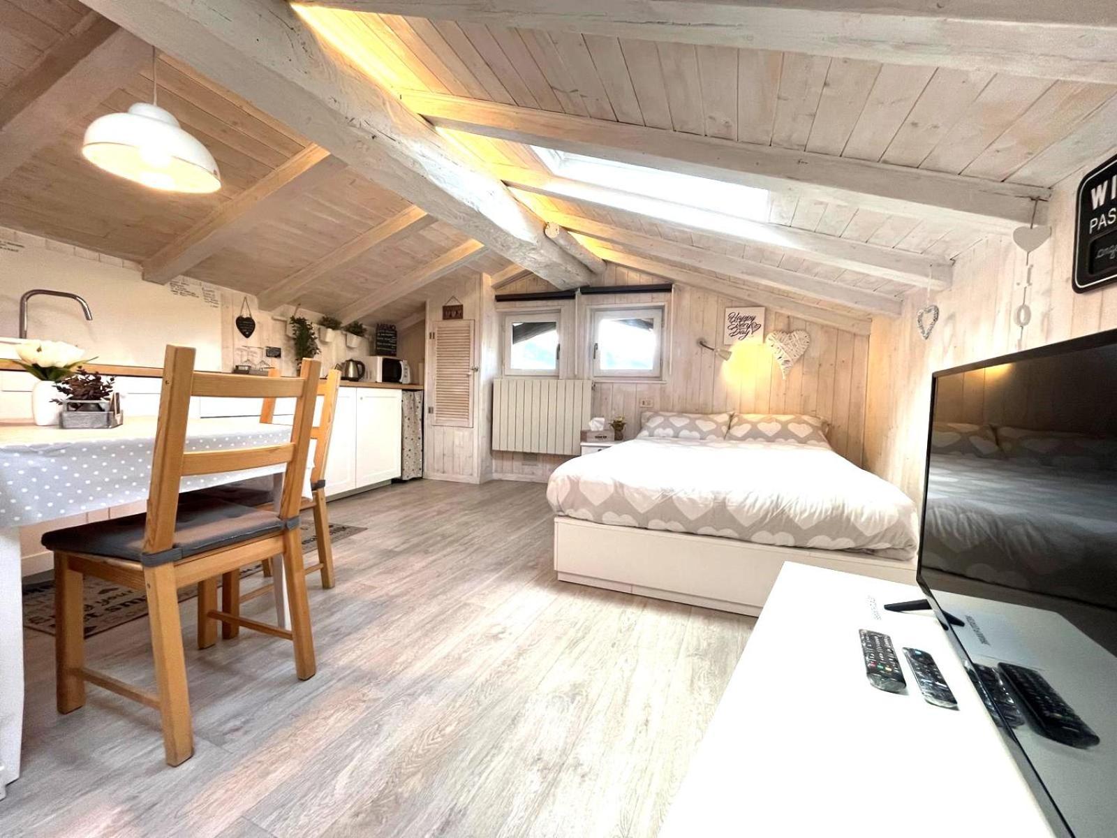 Il Piccolo Loft Nel Cuore Antico Di Aosta - You & Me Case Vacanza Exterior foto